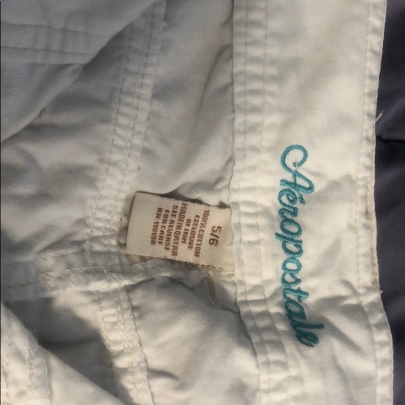White Capri pants from Aeropostale - Picture 2 of 4